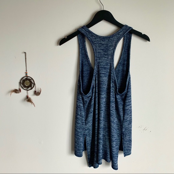 Wilfred V-Neck Tank - Picture 3 of 3